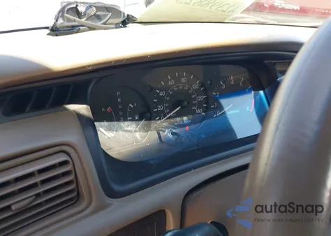 2001 Toyota Camry Ce/Le/Xle z USA, uszkodzony, nr VIN 4T1BG22K81U115787